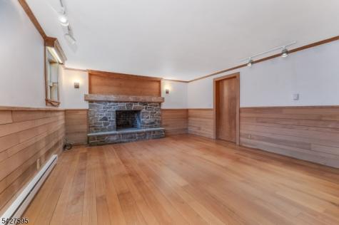 34 Berk Lane Lebanon NJ 08826