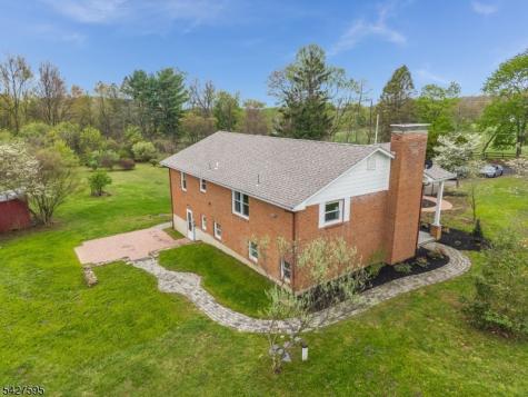 34 Berk Lane Lebanon NJ 08826