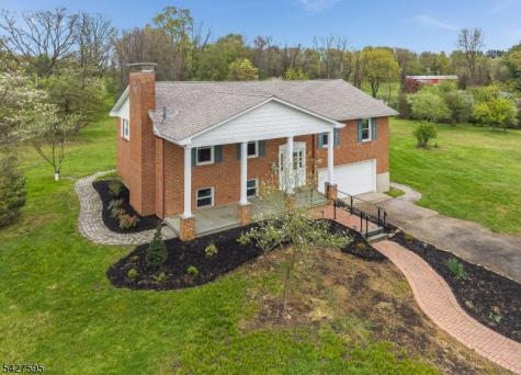 34 Berk Lane Lebanon NJ 08826