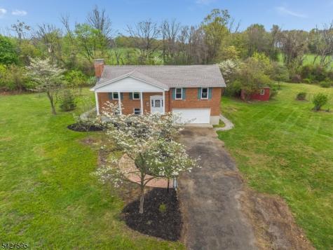34 Berk Lane Lebanon NJ 08826