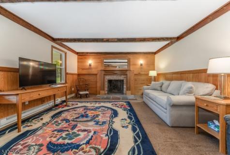 34 Berk Lane Lebanon NJ 08826