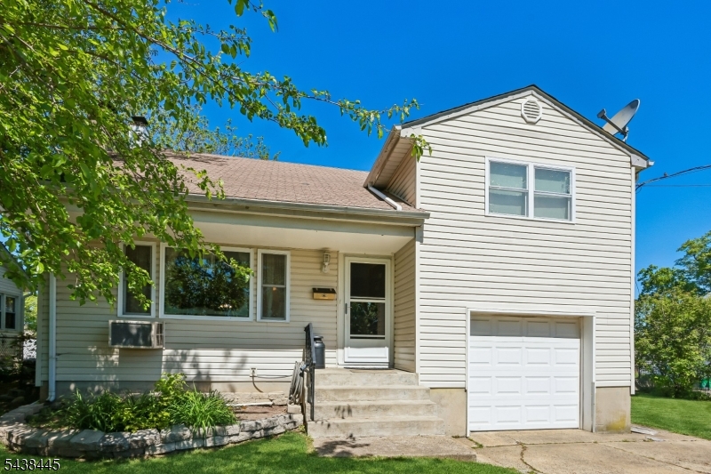 844 Lakeshore Drive Aberdeen NJ 07735