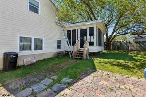 844 Lakeshore Drive Aberdeen NJ 07735