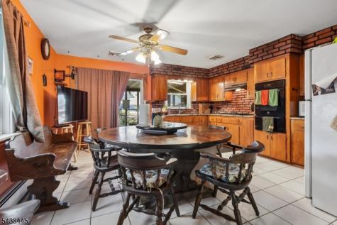 844 Lakeshore Drive Aberdeen NJ 07735