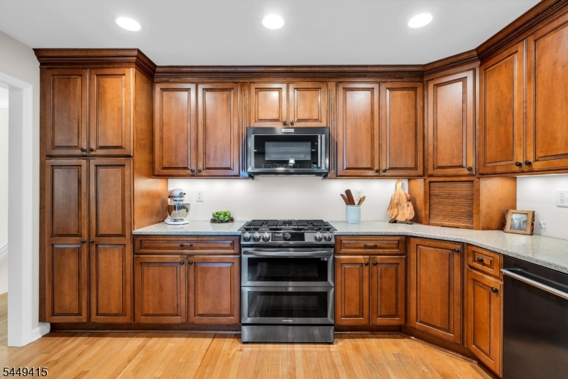 1245 Sunnyfield Lane Scotch Plains NJ 07076