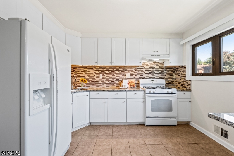 489 Brookside Lane Hillsborough NJ 08844
