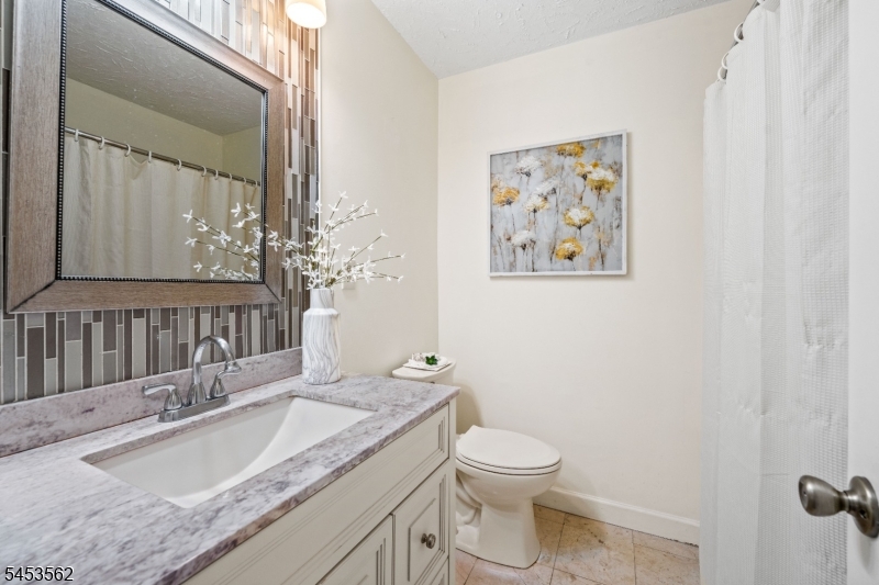489 Brookside Lane Hillsborough NJ 08844