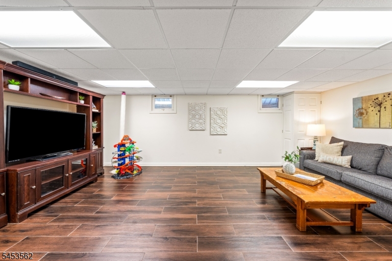 489 Brookside Lane Hillsborough NJ 08844