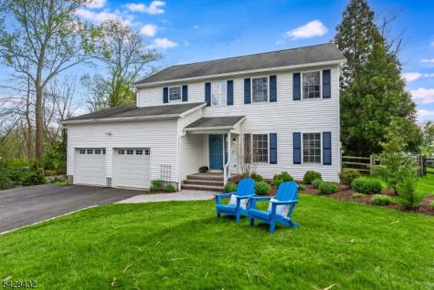 109 Hillside Avenue Bedminster NJ 07921