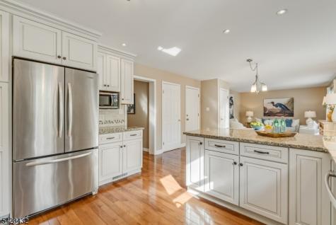 109 Hillside Avenue Bedminster NJ 07921