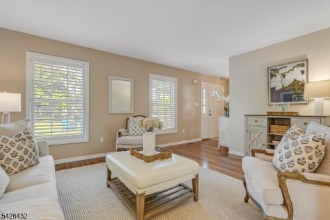 109 Hillside Avenue Bedminster NJ 07921