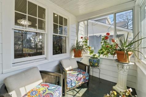 209 Floral Street Roselle NJ 07203
