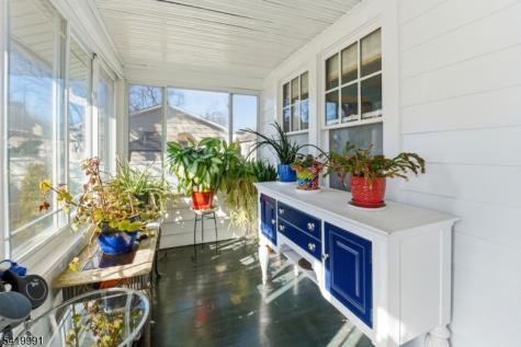 209 Floral Street Roselle NJ 07203