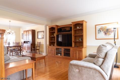 16 Steeplechase Lane Franklin NJ 08802
