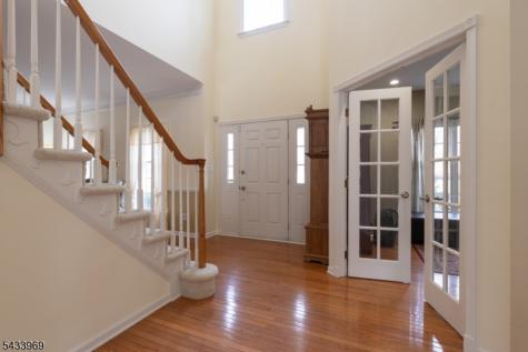 16 Steeplechase Lane Franklin NJ 08802