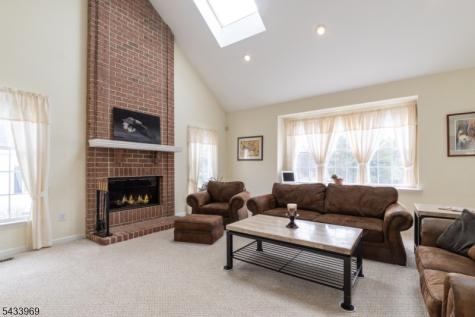 16 Steeplechase Lane Franklin NJ 08802