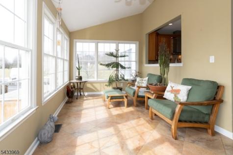 16 Steeplechase Lane Franklin NJ 08802