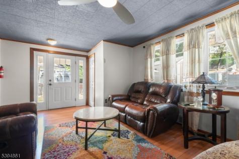 692 Passaic Avenue Kearny NJ 07032