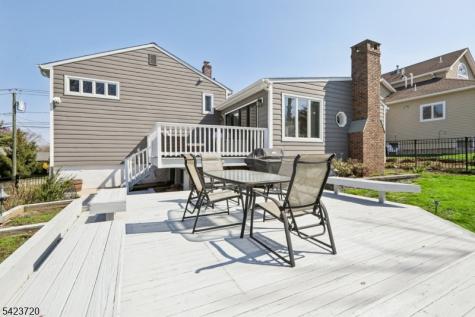 67 Woodland Avenue Verona NJ 07044