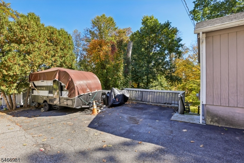 47 Jefferson Trail Hopatcong NJ 07843