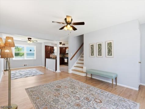 27 Carolyn Road Belleville NJ 07109