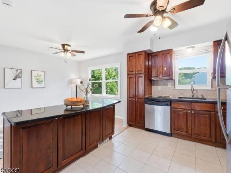 27 Carolyn Road Belleville NJ 07109
