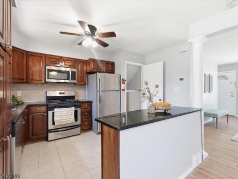 27 Carolyn Road Belleville NJ 07109
