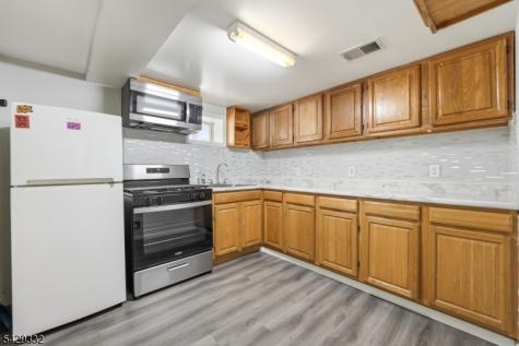 22 Lentz Avenue Newark NJ 07105