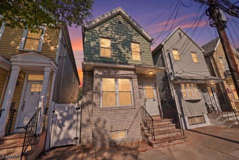 22 Lentz Avenue Newark NJ 07105