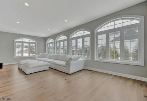 15 Roxbury Road Mahwah NJ 07430