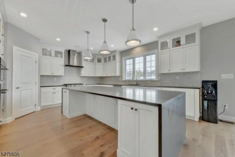 15 Roxbury Road Mahwah NJ 07430