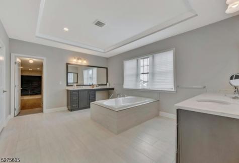 15 Roxbury Road Mahwah NJ 07430