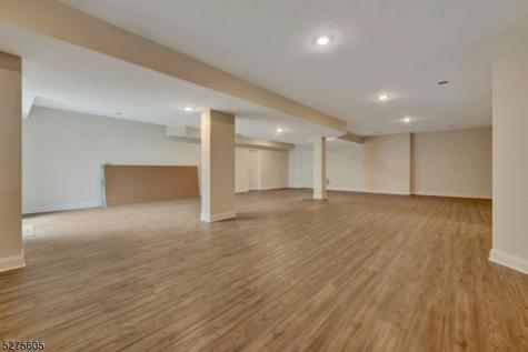 15 Roxbury Road Mahwah NJ 07430