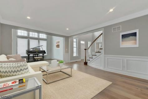 15 Roxbury Road Mahwah NJ 07430