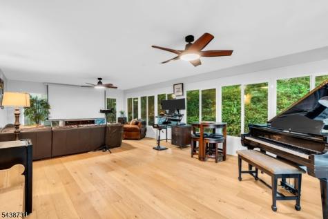 28 Long View Trail Denville NJ 07834