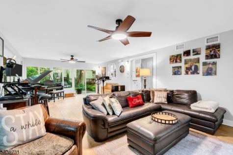 28 Long View Trail Denville NJ 07834