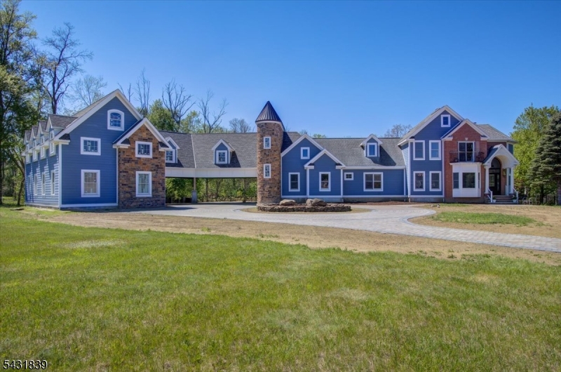 15 Spring Hunter Court Green NJ 07821