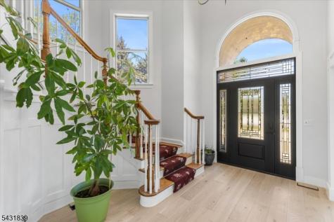 15 Spring Hunter Court Green NJ 07821