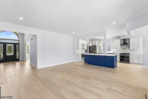 15 Spring Hunter Court Green NJ 07821