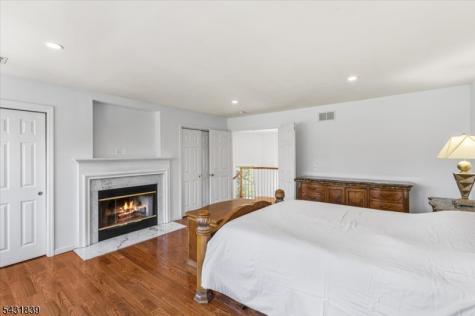15 Spring Hunter Court Green NJ 07821