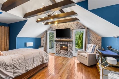 15 Spring Hunter Court Green NJ 07821