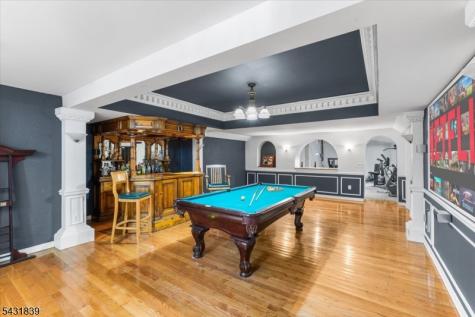 15 Spring Hunter Court Green NJ 07821