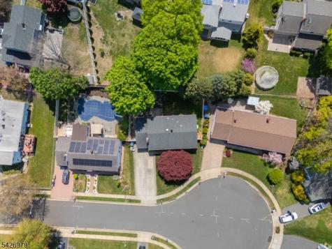 5 Elizabeth Court Edison NJ 08817