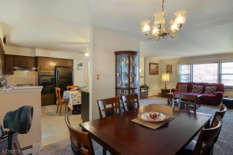 5 Elizabeth Court Edison NJ 08817