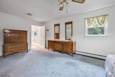 69 Forest Drive Pequannock NJ 07444