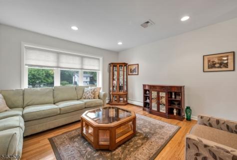 69 Forest Drive Pequannock NJ 07444