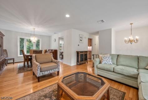 69 Forest Drive Pequannock NJ 07444