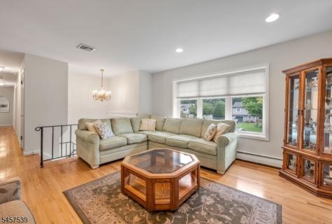 69 Forest Drive Pequannock NJ 07444