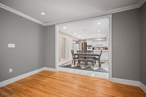 34 Brookside Circle Marlboro NJ 07746