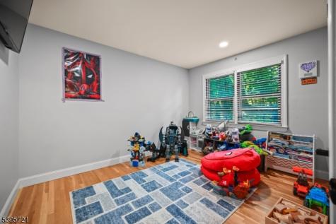 34 Brookside Circle Marlboro NJ 07746